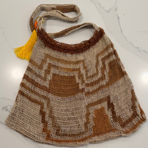 Among Equals Sepik Bag Papa New Guinea Handcrafted - Picture 7 of 8